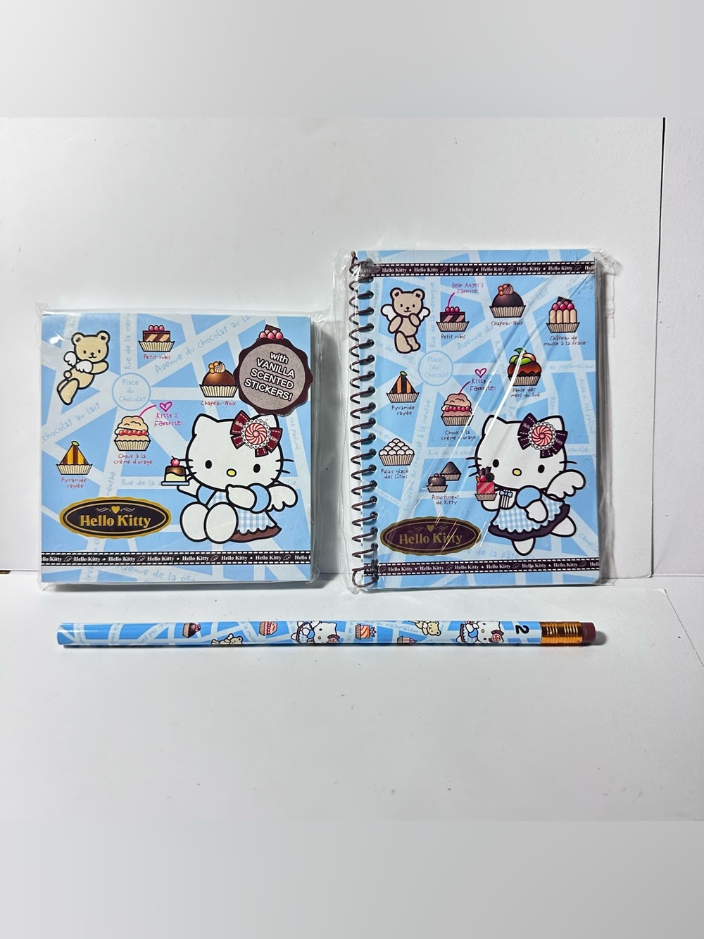 Notebook - Picture 3 of 12